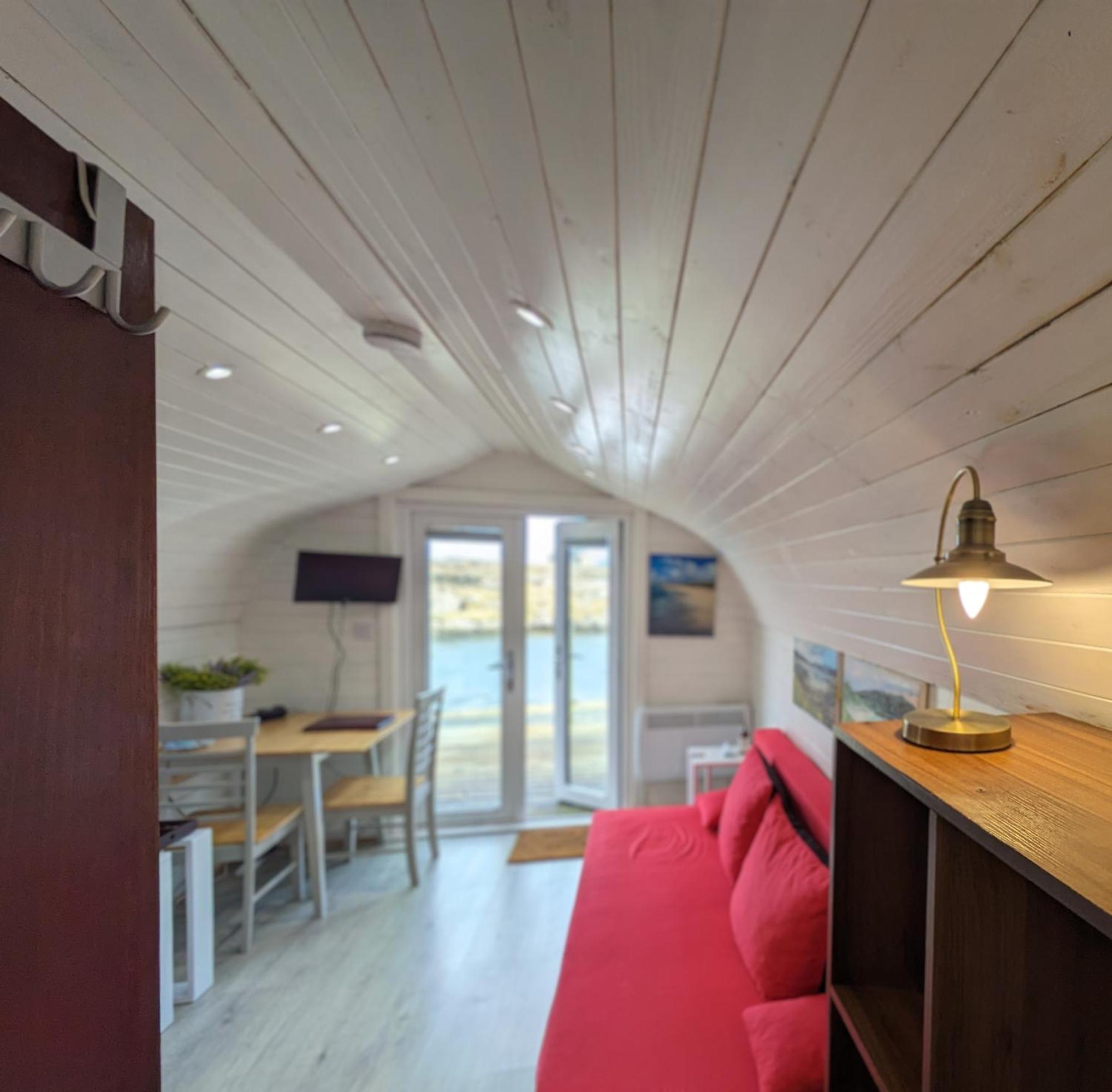 Glamping Pod For 2 Pod Beag Na Haun Eriskay Villa Bagian luar foto