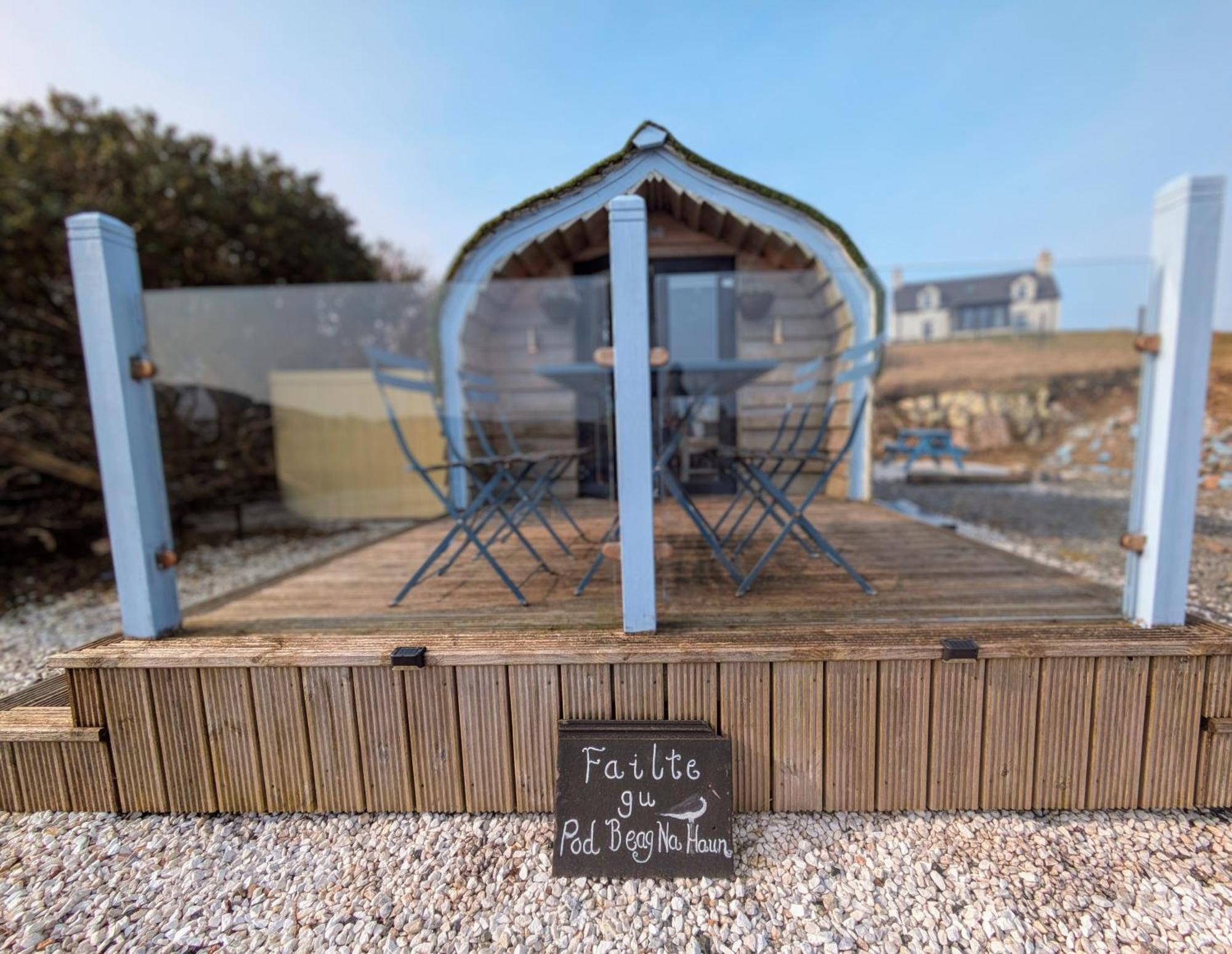 Glamping Pod For 2 Pod Beag Na Haun Eriskay Villa Bagian luar foto